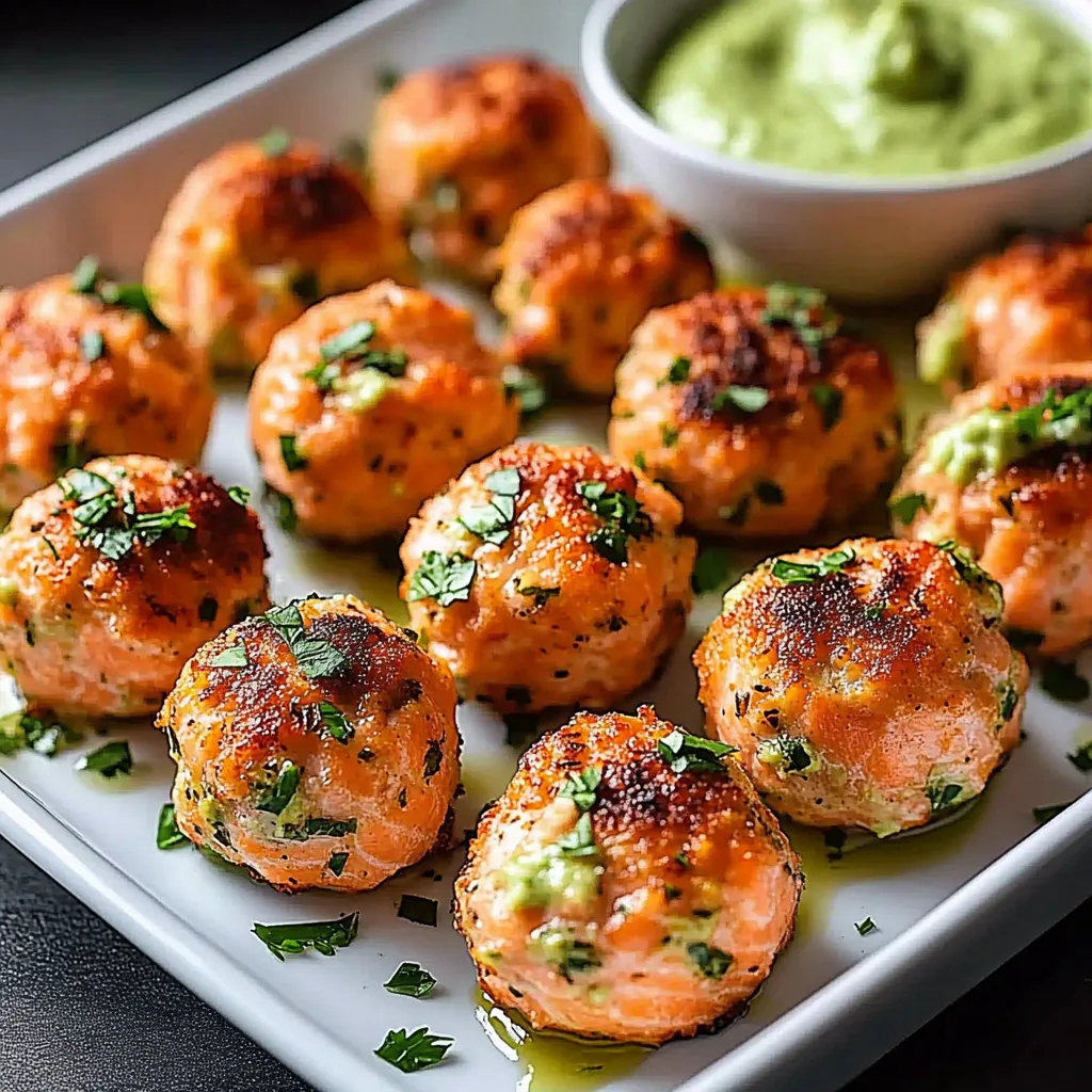 Crispy Salmon Bites with Sauce